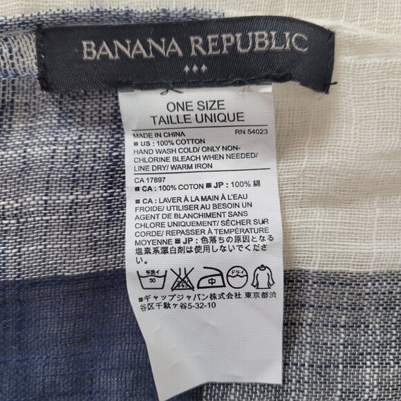 NWT Banana Republic Beige & Navy Plaid Fringe Scarf - Picture 6 of 14